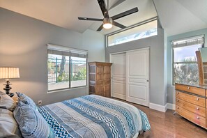 3 bedrooms, desk, internet, bed sheets
