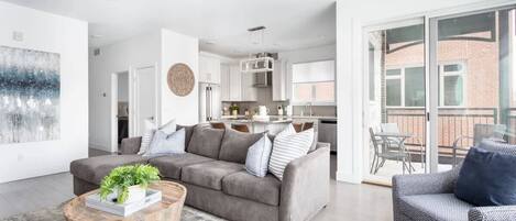 Televisión, oficina