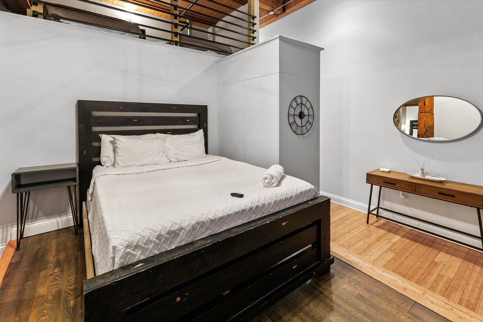 3 quartos, ferros/tábuas de passar roupa, Wi-Fi, roupa de cama