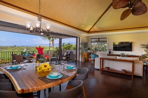 Dining - New Luxury Home w /Golf Views, A/C & Private Pool/Spa. Mauna Lani KaMilo #311 (Kamuela)