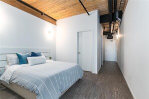1 Schlafzimmer, Schreibtisch, Bügeleisen/Bügelbrett, kostenloses WLAN