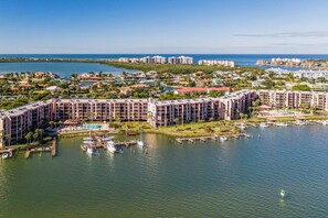 Unclassified image, 3 of 24, button - 2/2 Condo views of the beautiful Marco River (Marco Island)