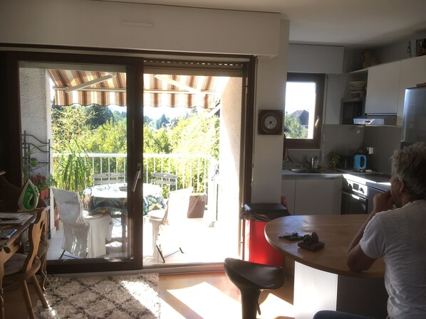 تناول الطعام