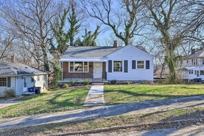 Exterior - Mid-Century Modern Cottage in Ardmore Area! (Winston-Salem)
