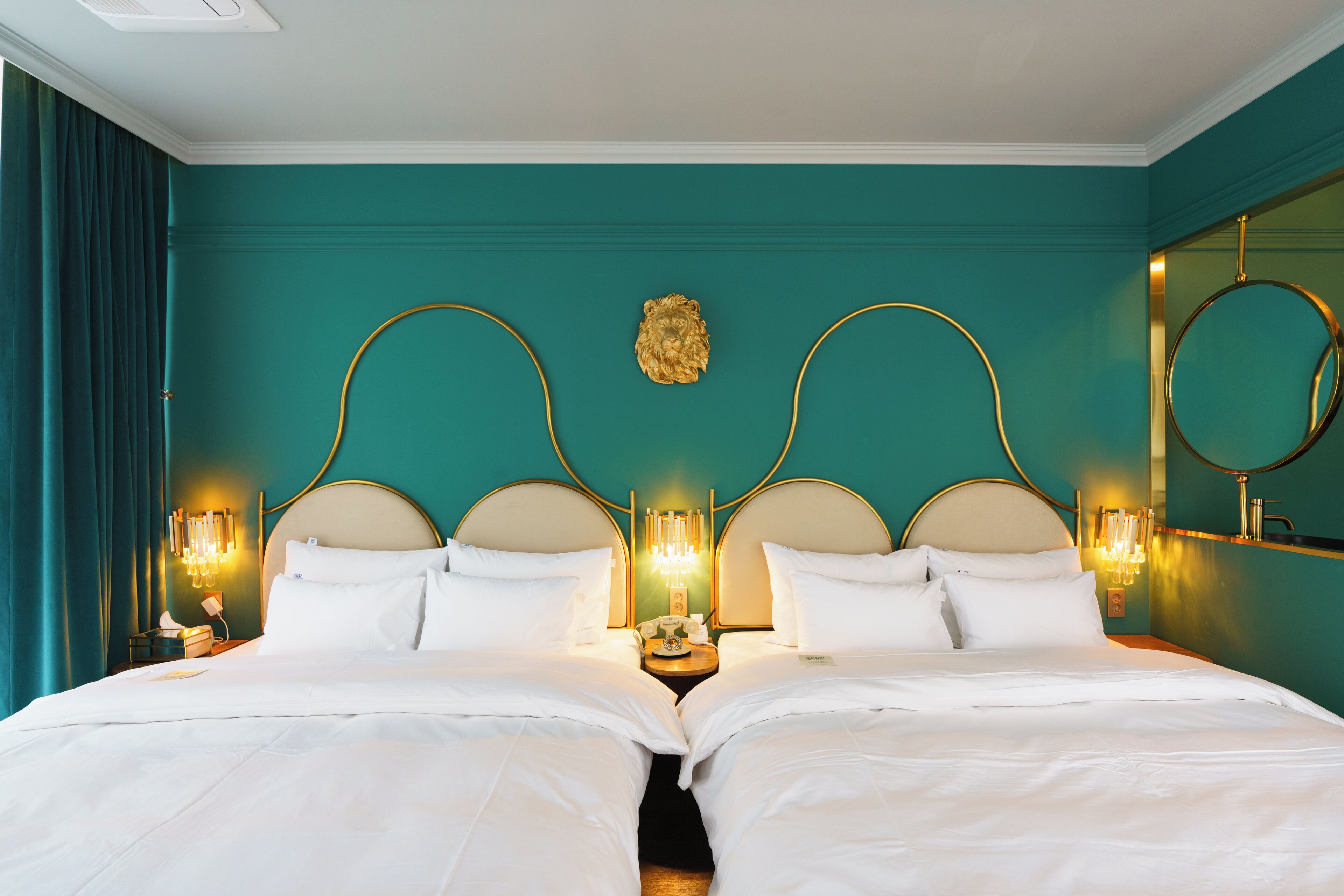 奢華客房, 2 張標準雙人床 | 獨特裝潢、布置獨特、書桌、遮光布/窗簾