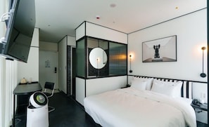 Decoración personalizada, muebles diferentes y escritorio 