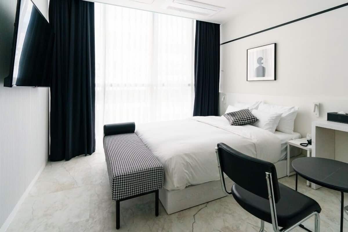 More Pretty Room_Bathtub | Individuell dekoriert, individuell eingerichtet, kostenloses WLAN