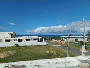 Property grounds - ONE BEDROOM TINY HOME ALL TO YOURSELF W/ OCEAN VIEW AND FULL BATHROOM & KITCHEN (Aguadilla)