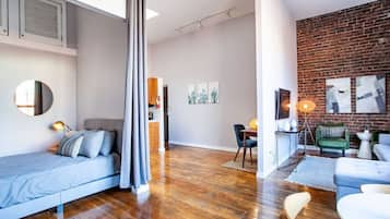 1 chambre, bureau, fer et planche à repasser, Wi-Fi gratuit