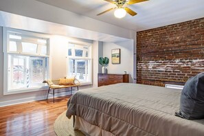 2 chambres, bureau, fer et planche à repasser, Wi-Fi gratuit