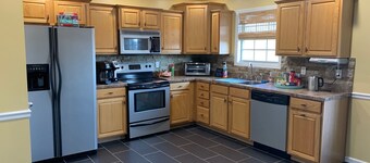 Restful Bourbon Trail Lodge with Pool and Hot Tub