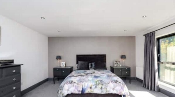 5 habitaciones y wifi