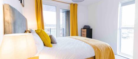 2 chambres, fer et planche à repasser, Wi-Fi gratuit, draps fournis