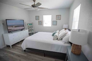 3 bedrooms, pillow-top beds, WiFi, bed sheets