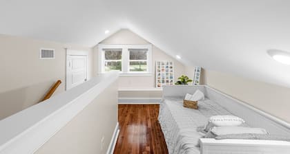 Luxurious + Spacious 3 BR In Midtown, LARGE backyard, Near food+Bar