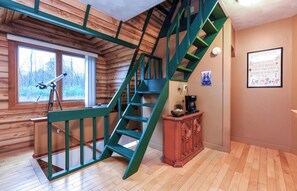 Interior - The Owls Perch: Cabin w/ Game Room & Pet Friendly (Pekin)