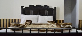 City Star Hotel & Restaurant