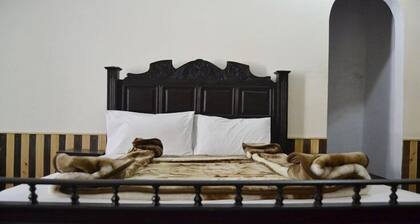 City Star Hotel & Restaurant