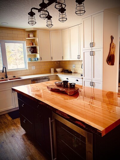 RANCH VACATION, WEDDING, FAMILY REUNION!  PRIVATE RANCH HOME AND FACILITIES