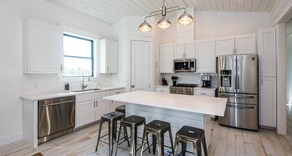 Old Town Road House- 5/Br/4 Ba-Private Heated Pool-Ocean/Bay Views-Rooftop Deck