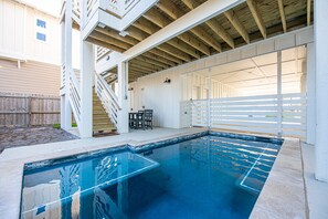 Opvarmet pool