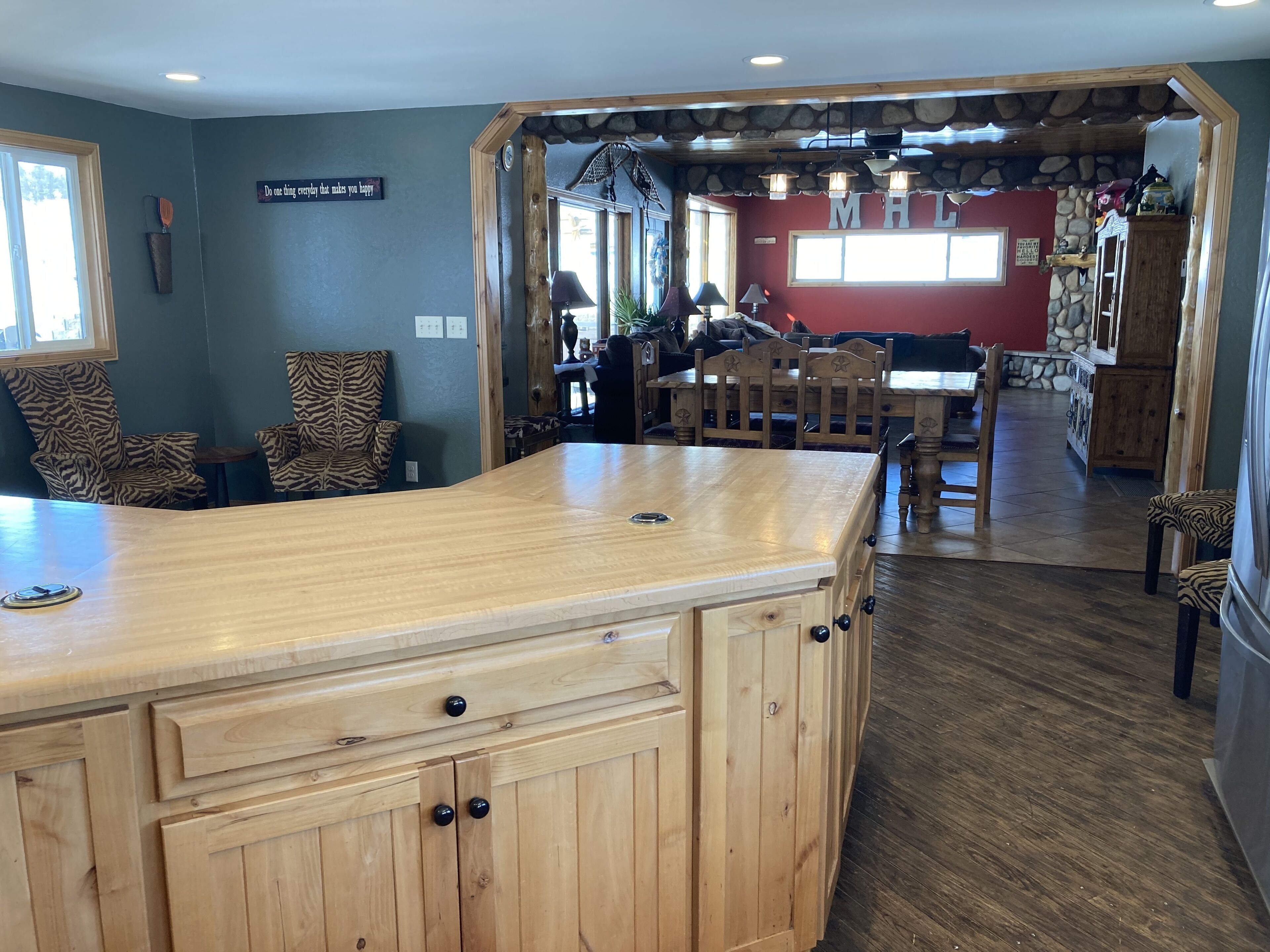 Kylskåp, mikrovågsugn, ugn och spishäll