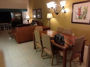 Unclassified image, 4 of 6, button