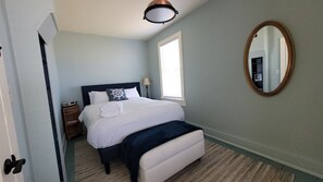 2 bedrooms, desk, free WiFi, bed sheets