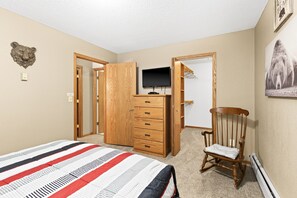 3 chambres, fer et planche à repasser, Wi-Fi gratuit, draps fournis
