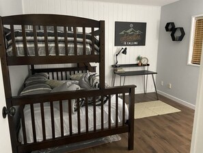2 Schlafzimmer, Internetzugang