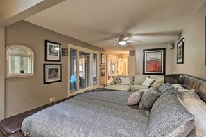3 bedrooms, iron/ironing board, internet, bed sheets