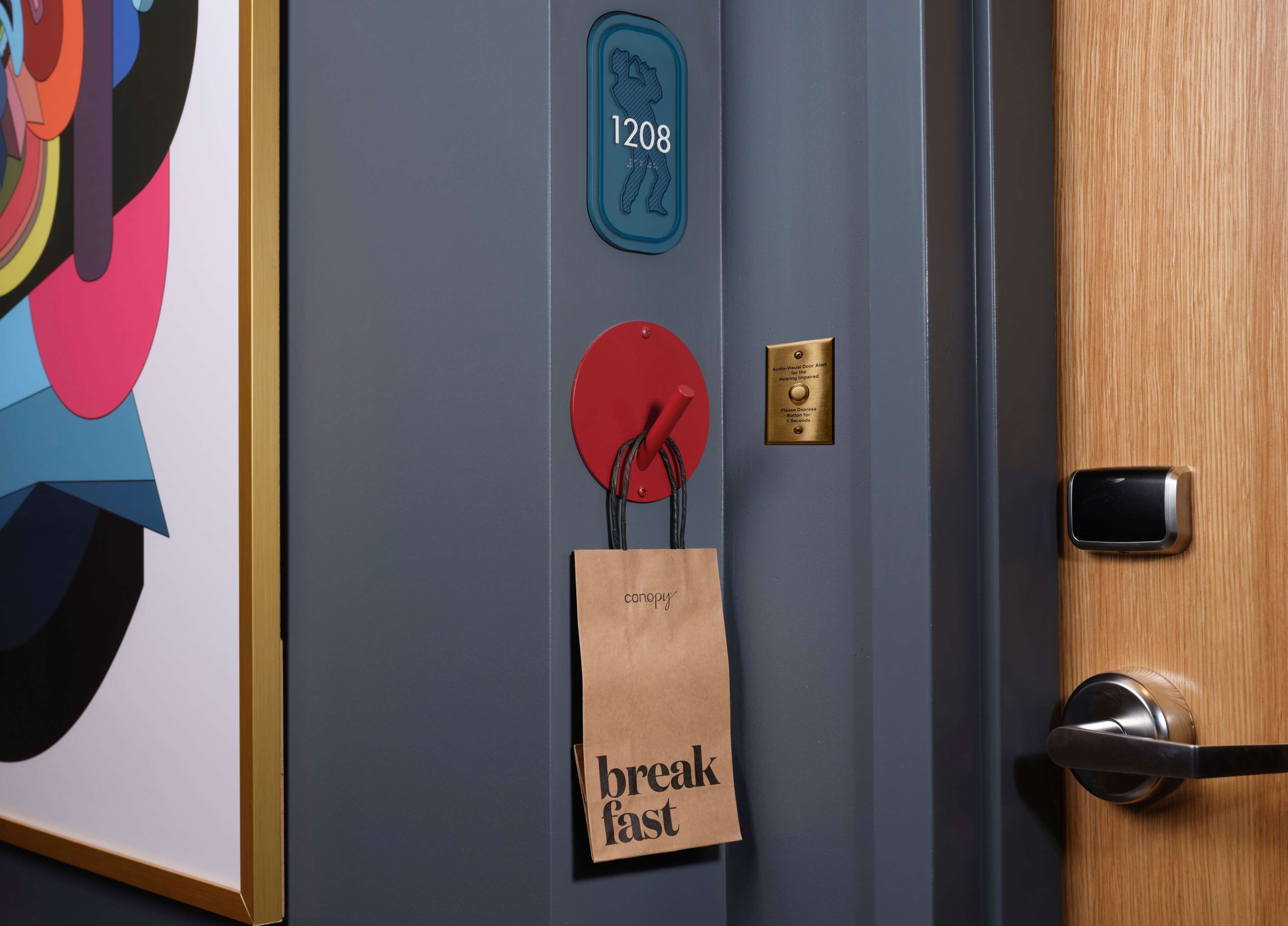 room, 1 king bed | 1 bedroom, premium bedding, down duvets, tempur-pedic beds