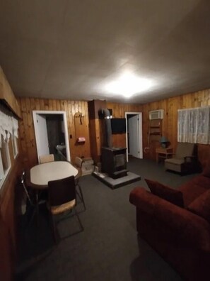 Cabin | Free WiFi