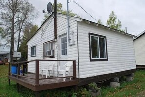 Cabin | Free WiFi