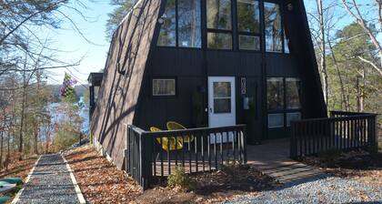 Vintage Waterfront A Frame- Hideaway On The Bay