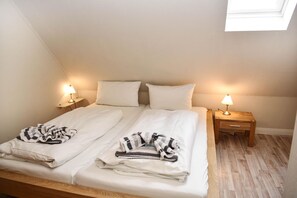 Unclassified image, 4 of 18, button