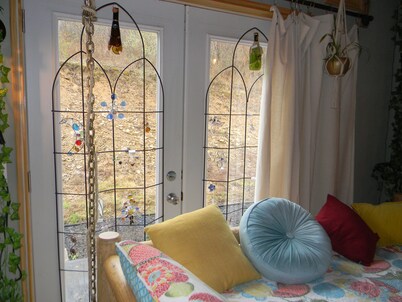 Hocking Hills A-Frame Log/Stone Cabin-TAX INCLUDED