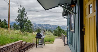 Marys Lake Condo Cozy and Private; Pets are Welcome