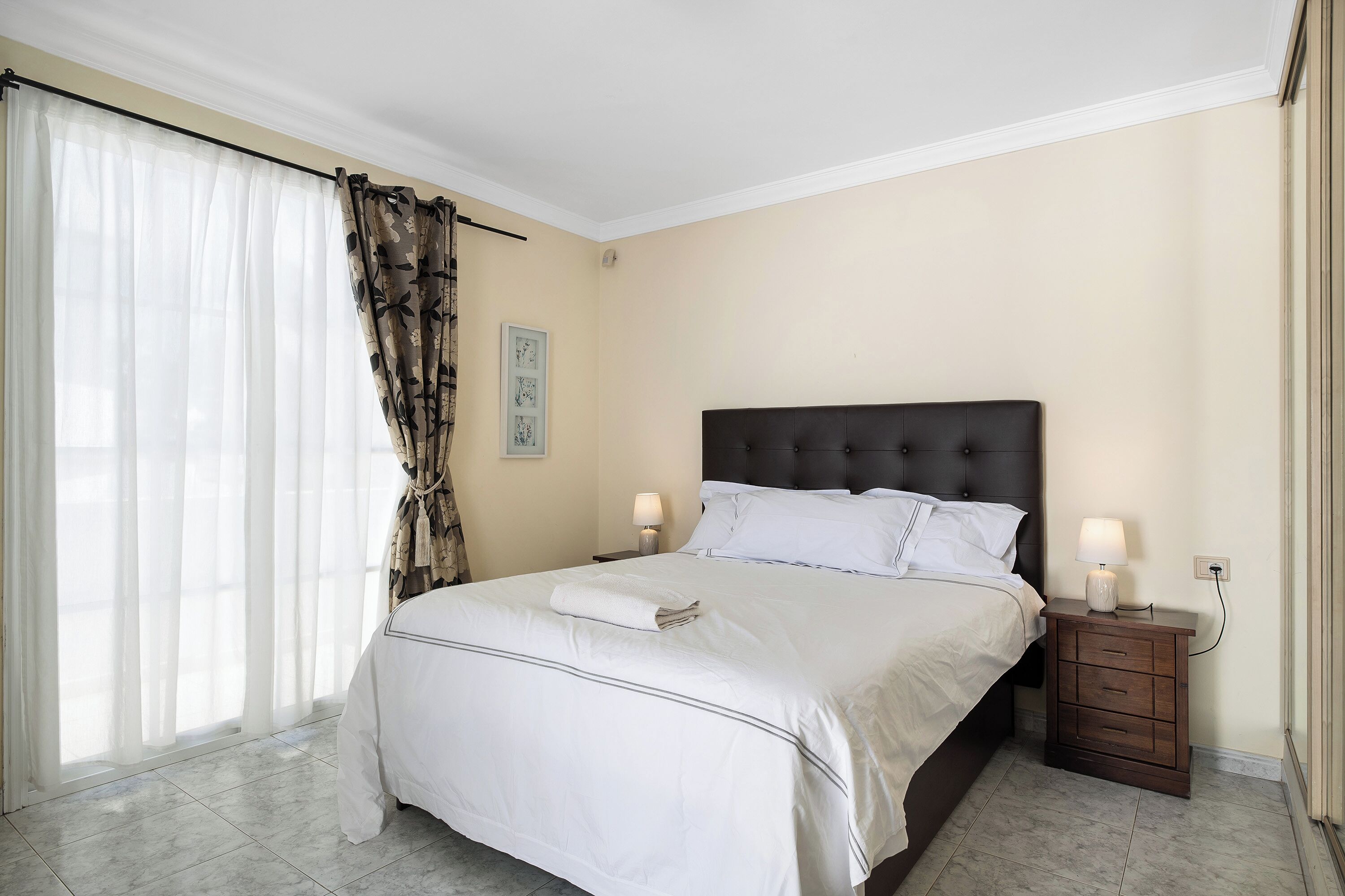 3 bedrooms, iron/ironing board, free WiFi