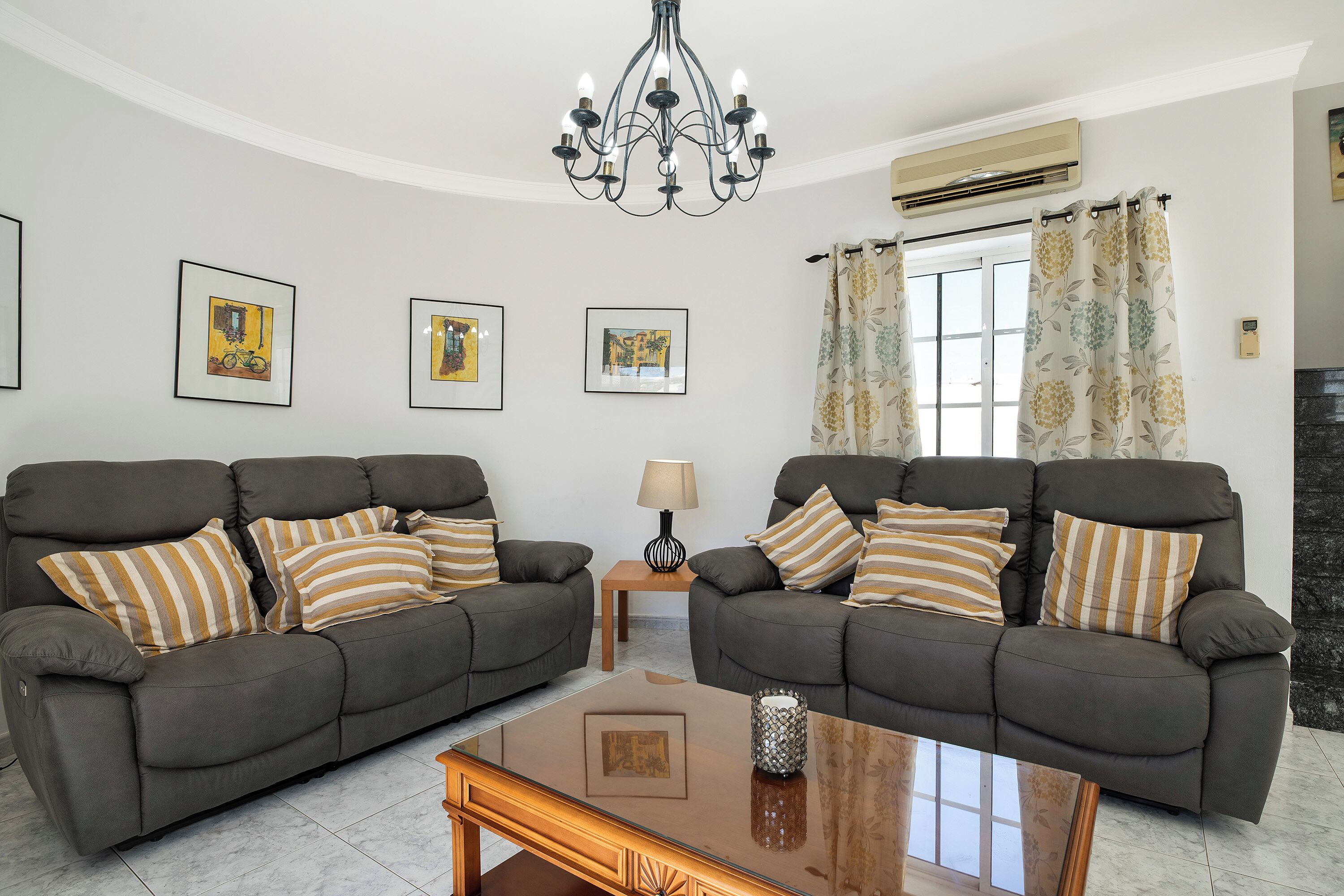 Televisio, DVD-soitin, stereot