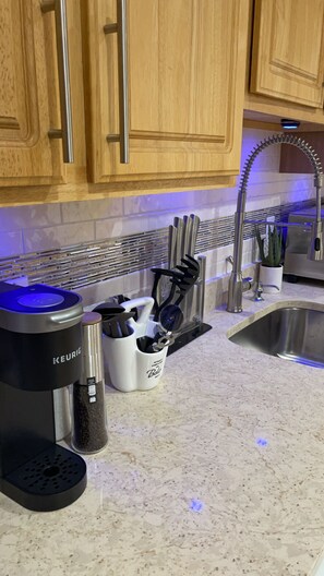 Interior - MAGNIFICENT CHARM || IN THE HEART OF ROCKAWAY 🏖 (Rockaway Beach)