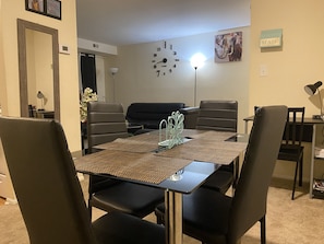Dining - Baltimore 1 bedroom apartment close to all major sites, business & destinations (Woodlawn)