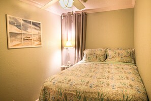 1 dormitorio, cuna de viaje, wifi gratis y ropa de cama
