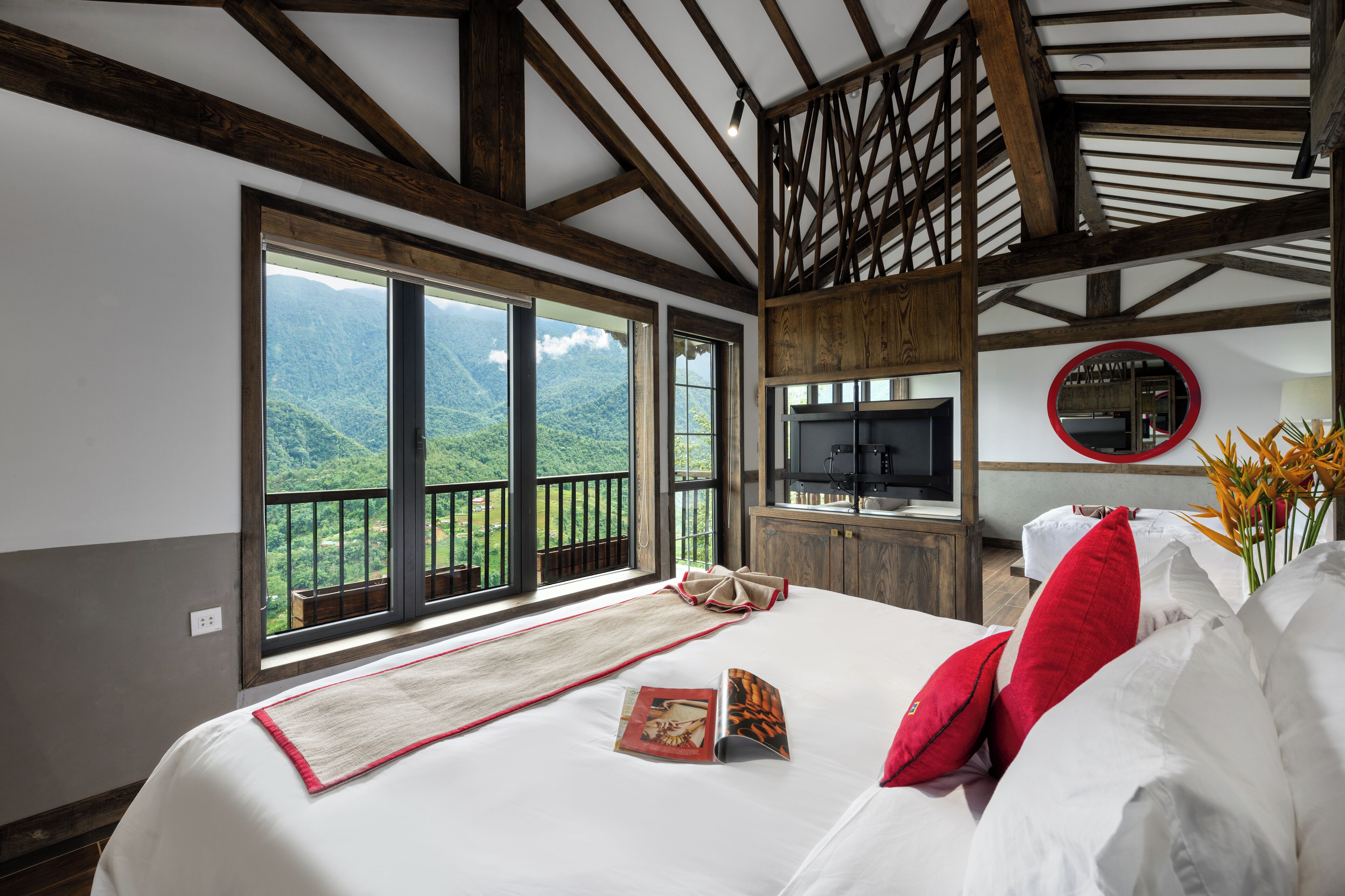 Family Quadruple Room | Minibar, in-room safe, desk, bed sheets