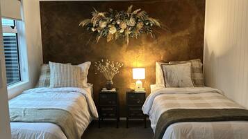 2 Schlafzimmer, Bügeleisen/Bügelbrett, Reisekinderbett, kostenloses WLAN