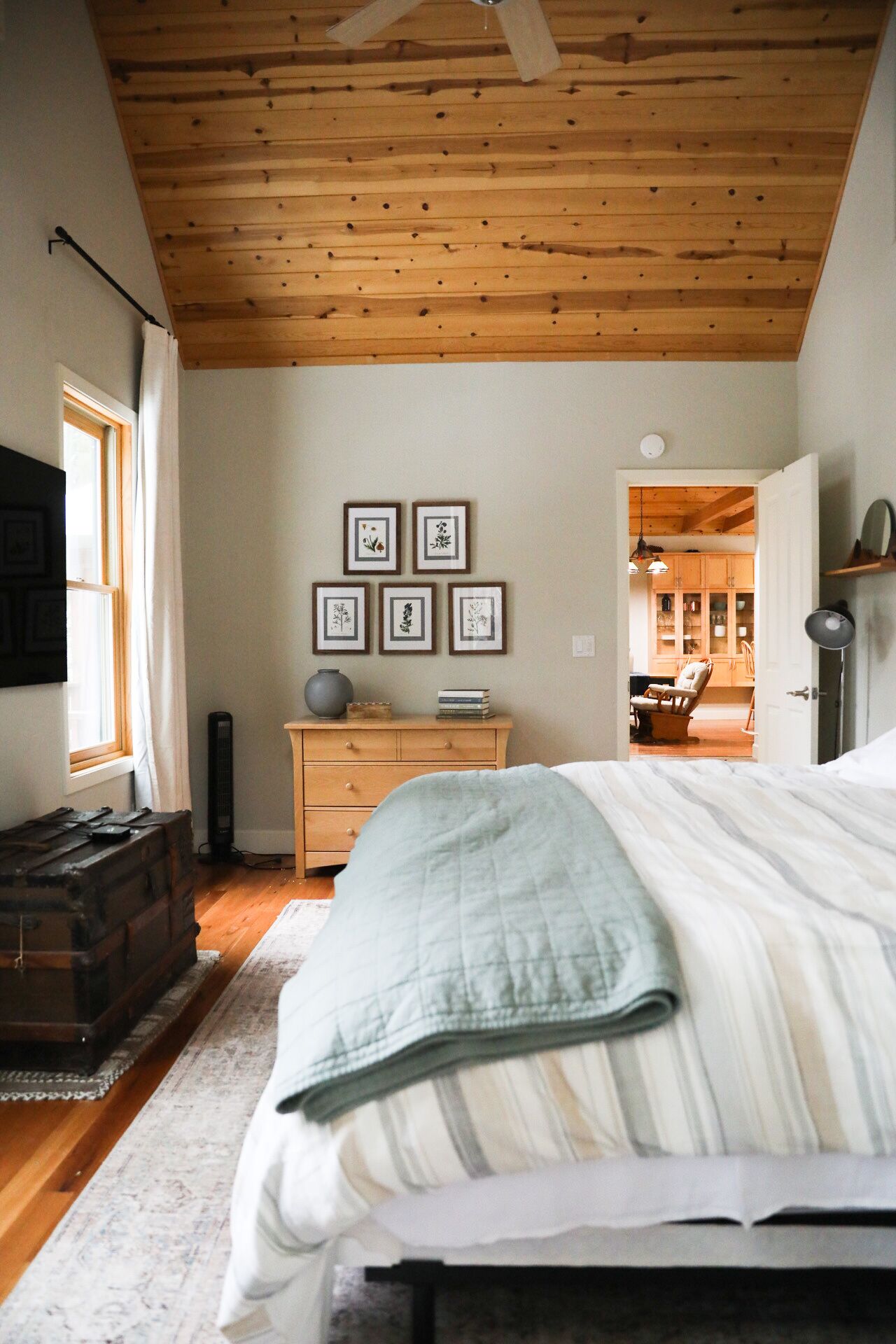 2 habitaciones, tabla de planchar con plancha y wifi gratis 