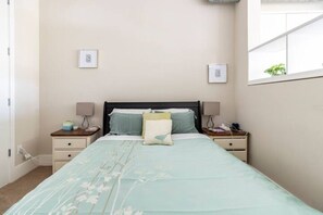 1 soveværelse, skrivebord, gratis Wi-Fi, sengetøj