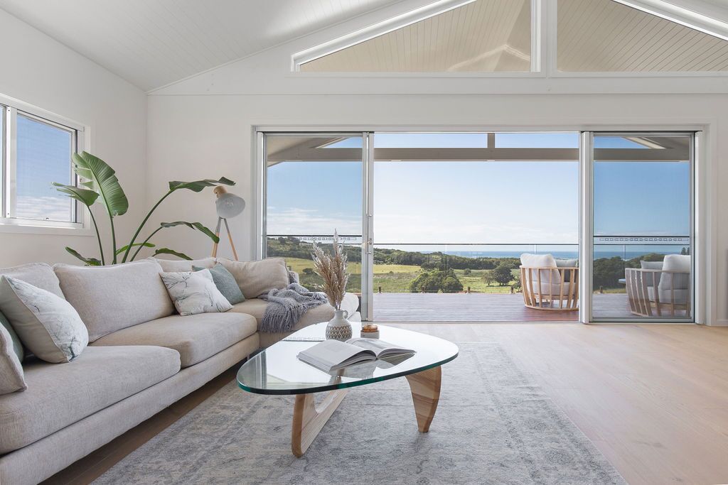 House 4 bedrooms, with pool