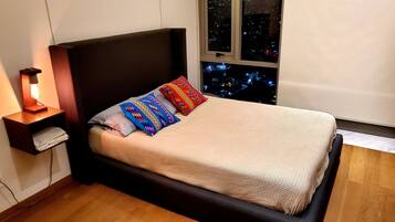 2 habitaciones, tabla de planchar con plancha y wifi gratis