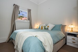 2 Schlafzimmer, Bügeleisen/Bügelbrett, kostenloses WLAN, Bettwäsche